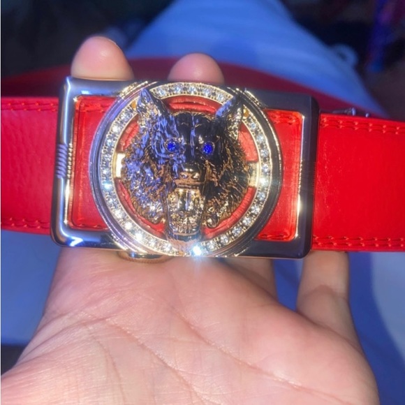 This is a noose luxury belt stamped and never worn. - Picture 2 of 3